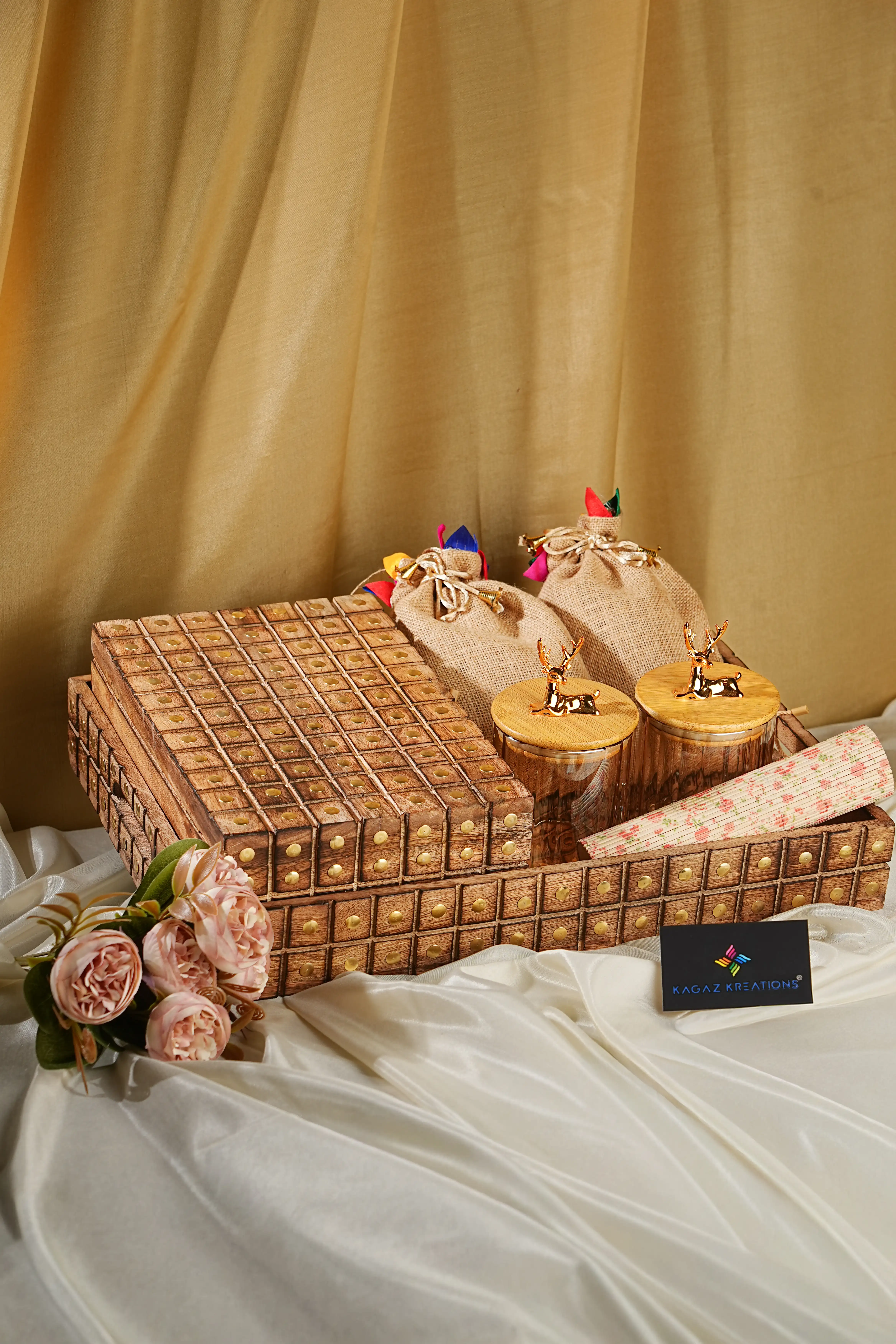 Wedding Basket Hamper - Wedding Hampers by Kagaz Kreations