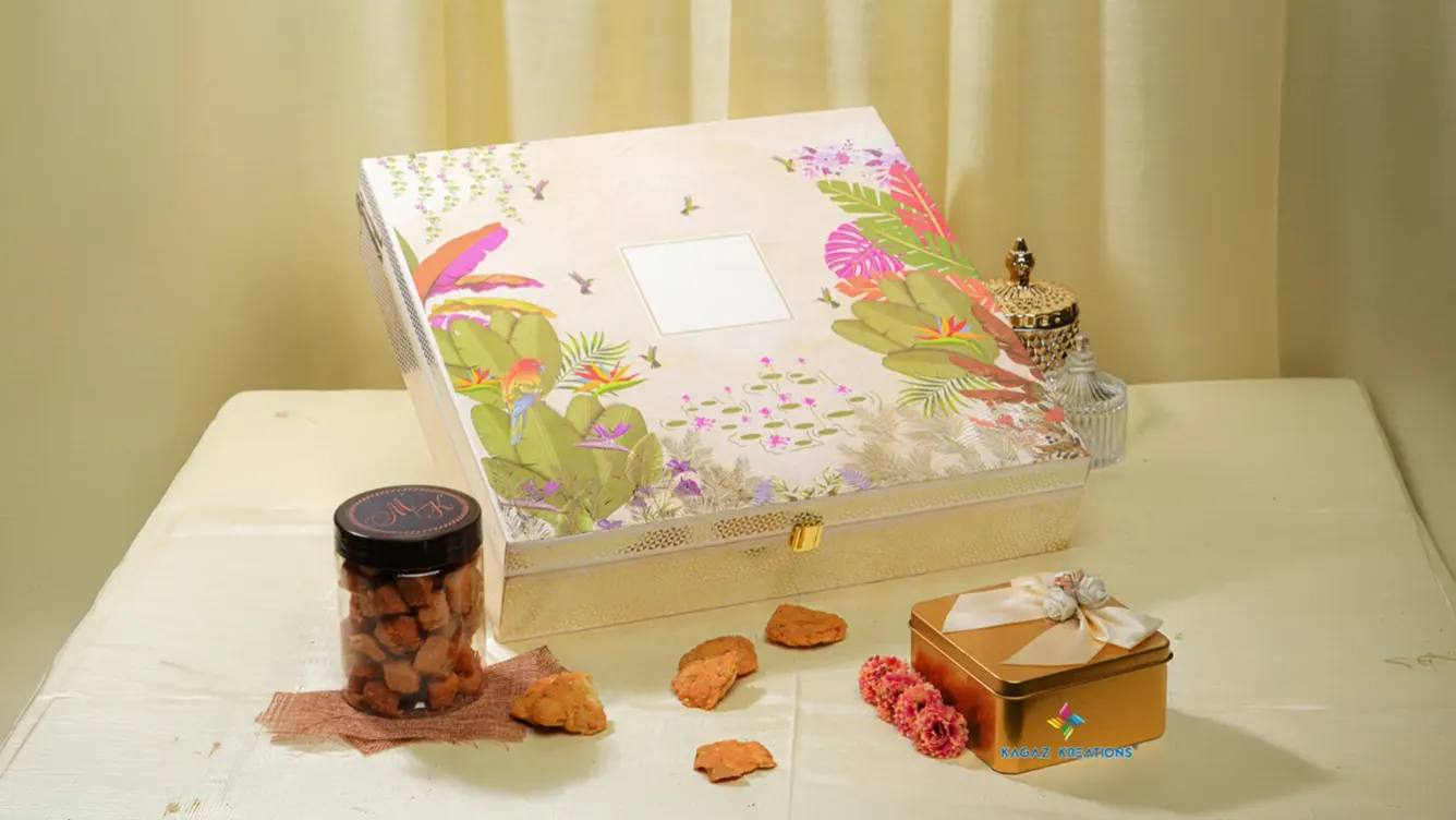 Bhaji Boxes by Kagaz Kreations